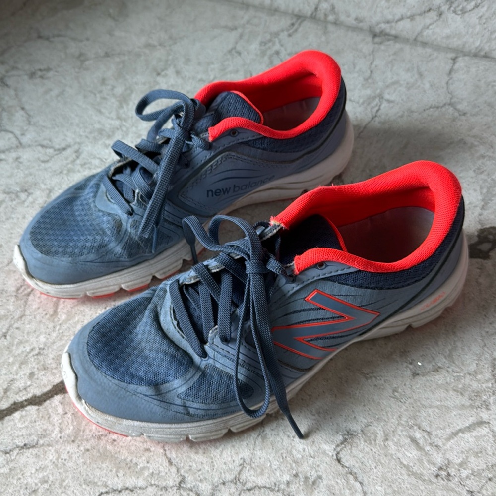 New Balance sneakers size 8